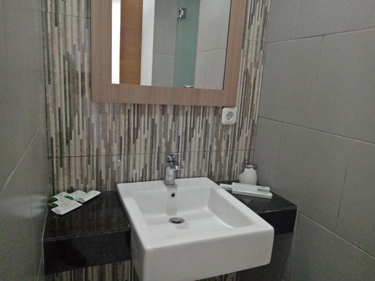 Graha Widjaja Hotel Puncak Exterior photo