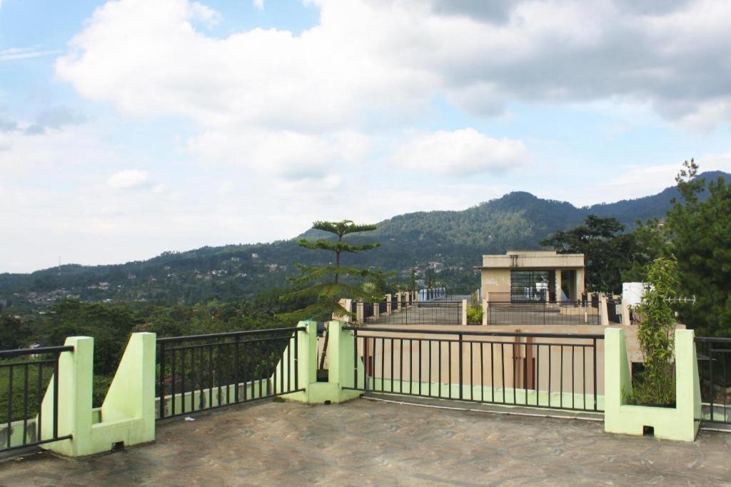 Graha Widjaja Hotel Puncak Exterior photo